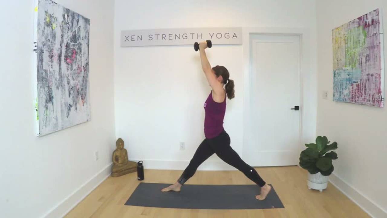yoga sculpt class shoulders